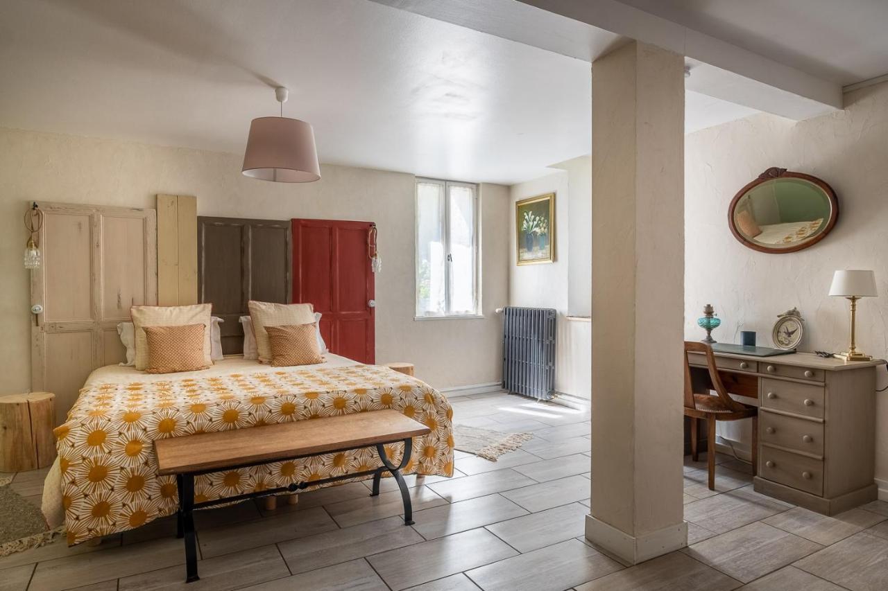 Bed and Breakfast A La Lettre The Molineuf Exterior foto